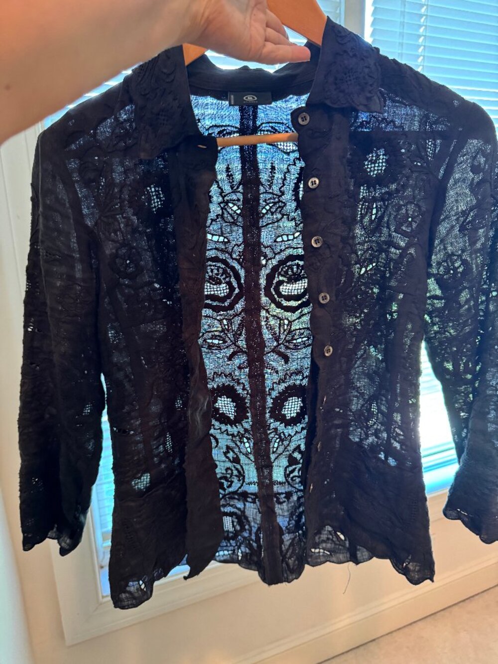 Bogner Women's 100% Linen Embroidered Button Down Top - Black - 4